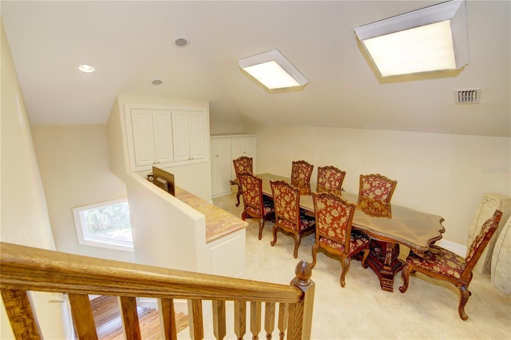 Dining room, Interior, Recessed Lighting