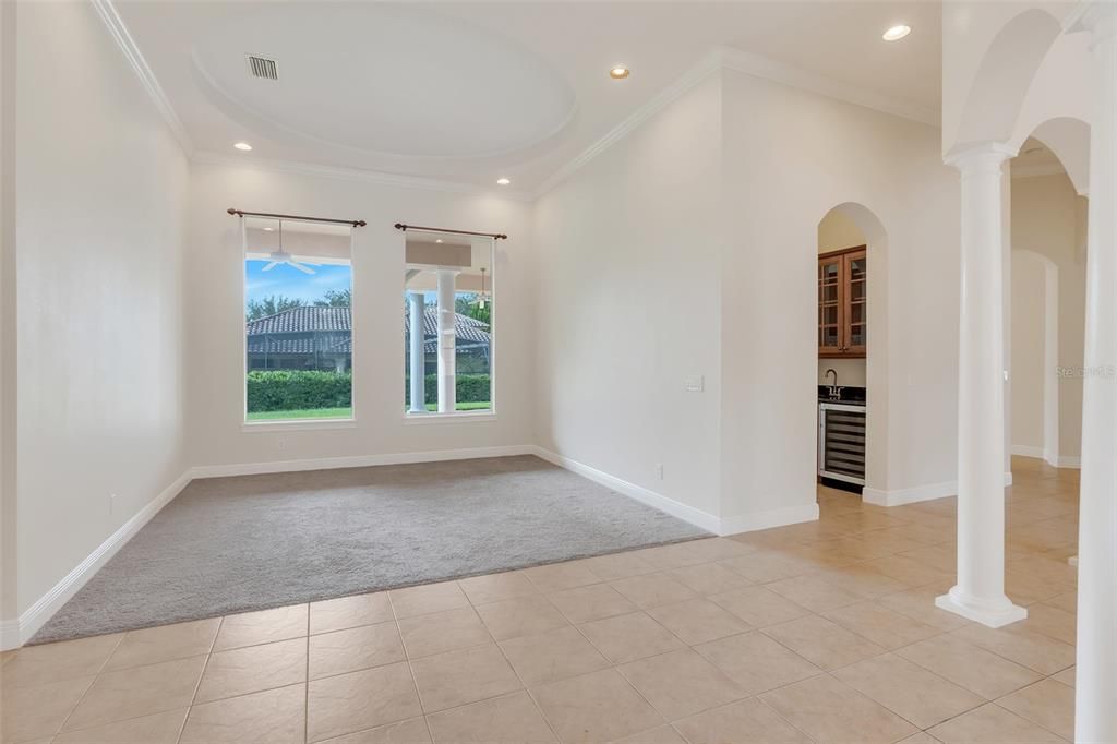 Empty room, Interior, Recessed Lighting