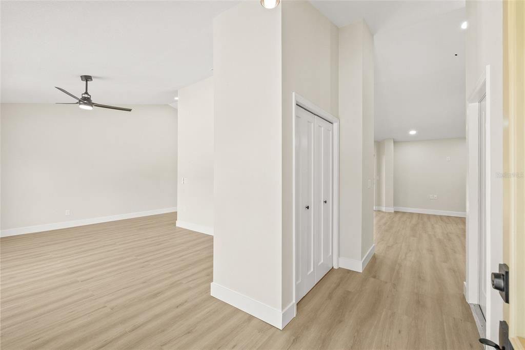 Empty room, Interior, Recessed Lighting, Wood Texture Flooring