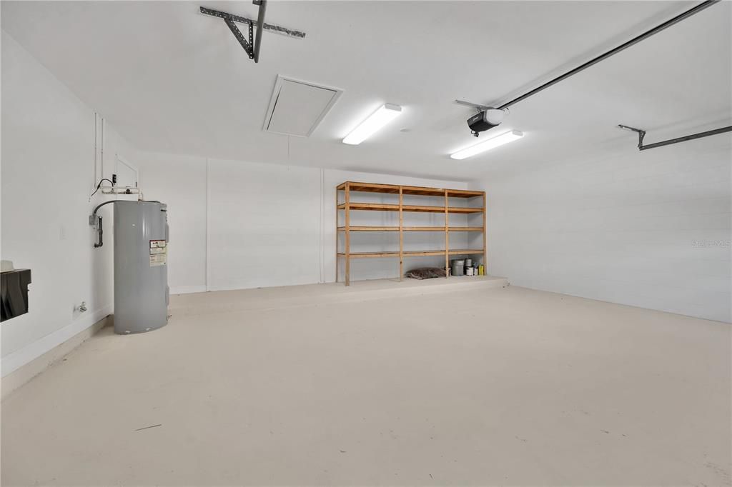 Garage, Interior