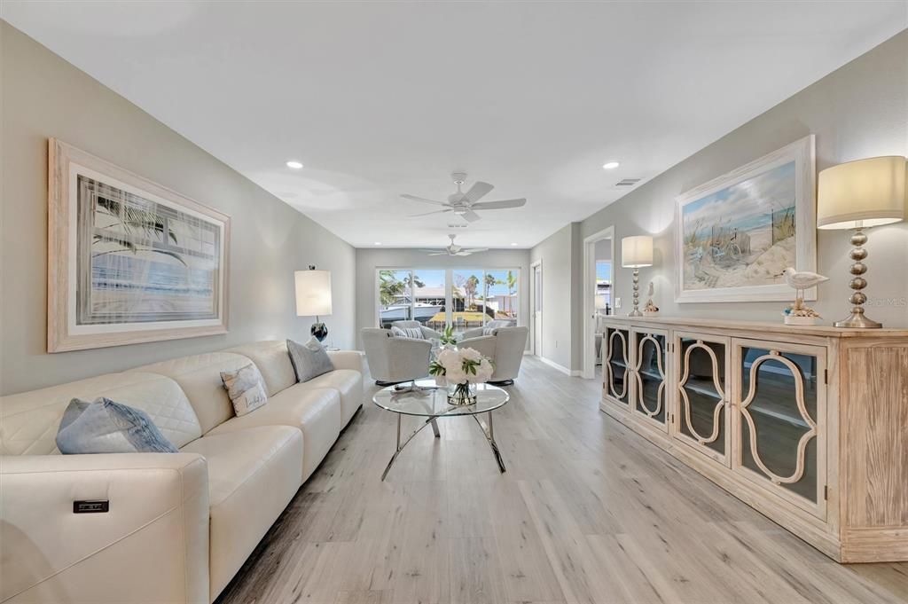 Dining room, Interior, Living room, Recessed Lighting, Wood Texture Flooring