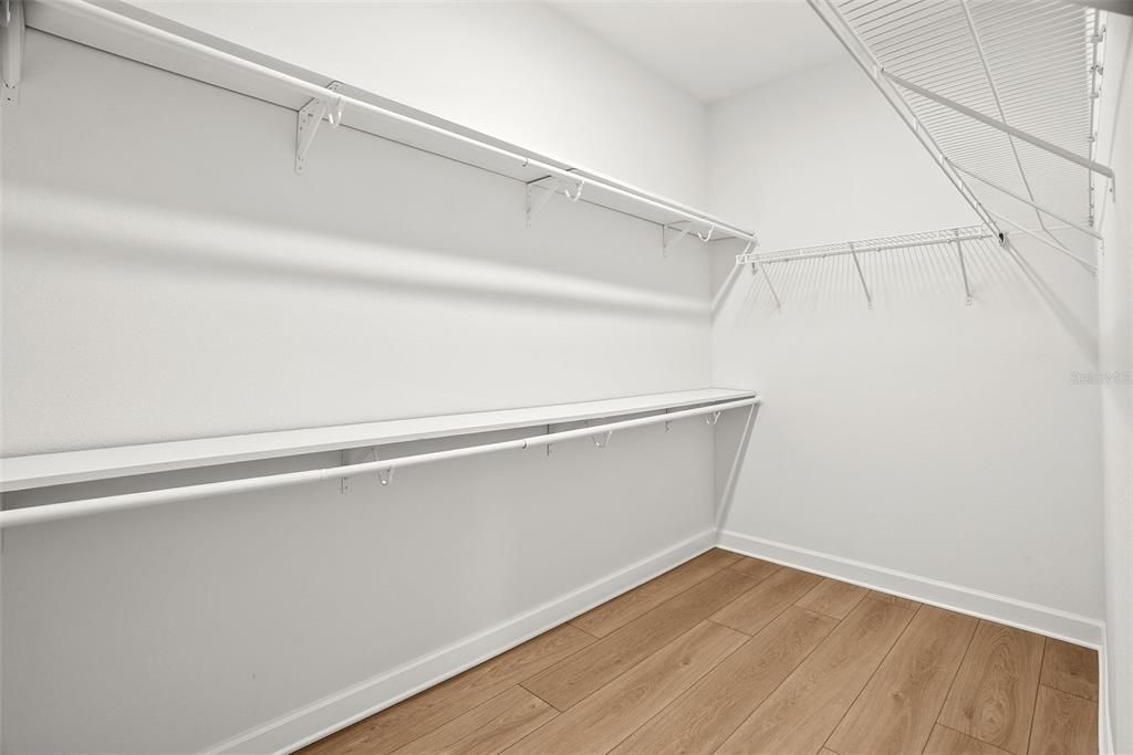 Interior, Walk-in Closets, Wood Texture Flooring