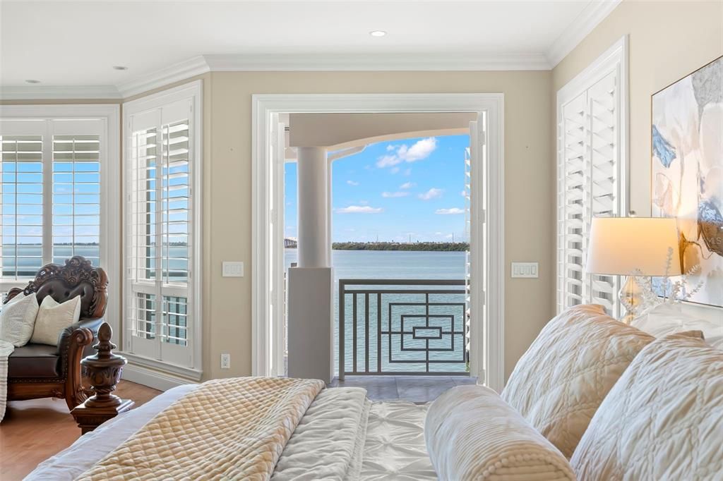 Bedroom, Interior, Recessed Lighting, Water