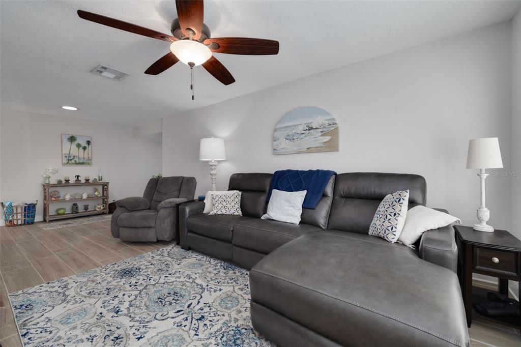 Interior, Living room, Recessed Lighting, Wood Texture Flooring