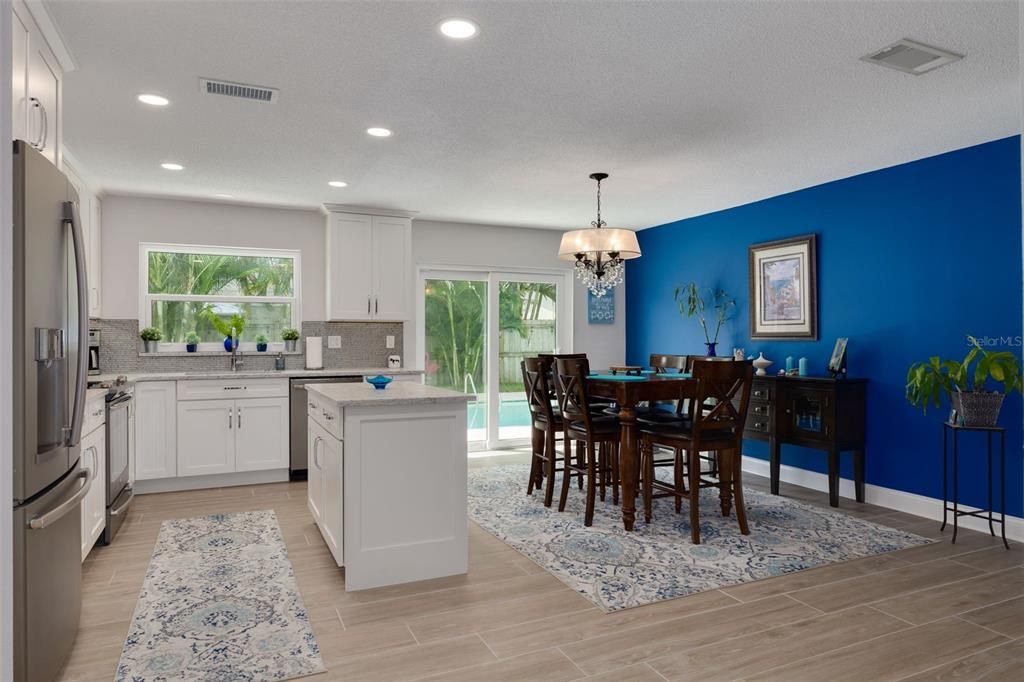 Dining room, Interior, Kitchen, Pendant Lights, Recessed Lighting, Wood Texture Flooring