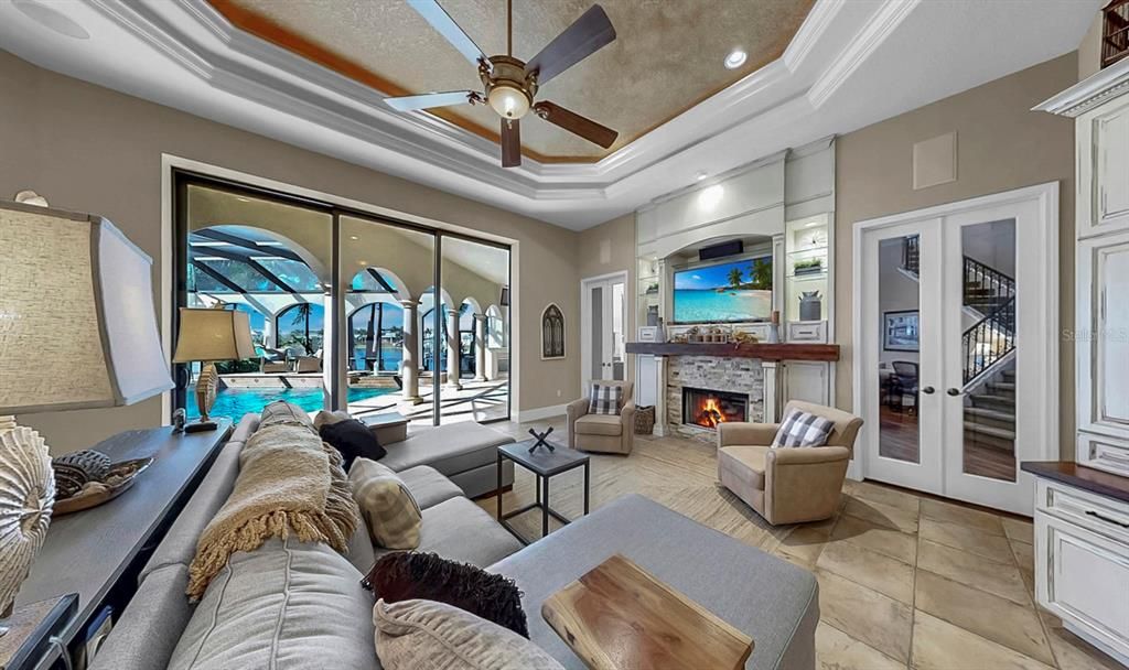 Fireplace, Interior, Living room, Recessed Lighting