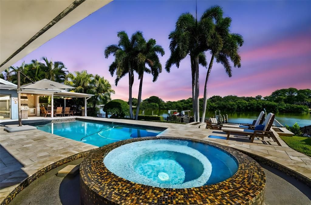 Exterior, Pool, Water