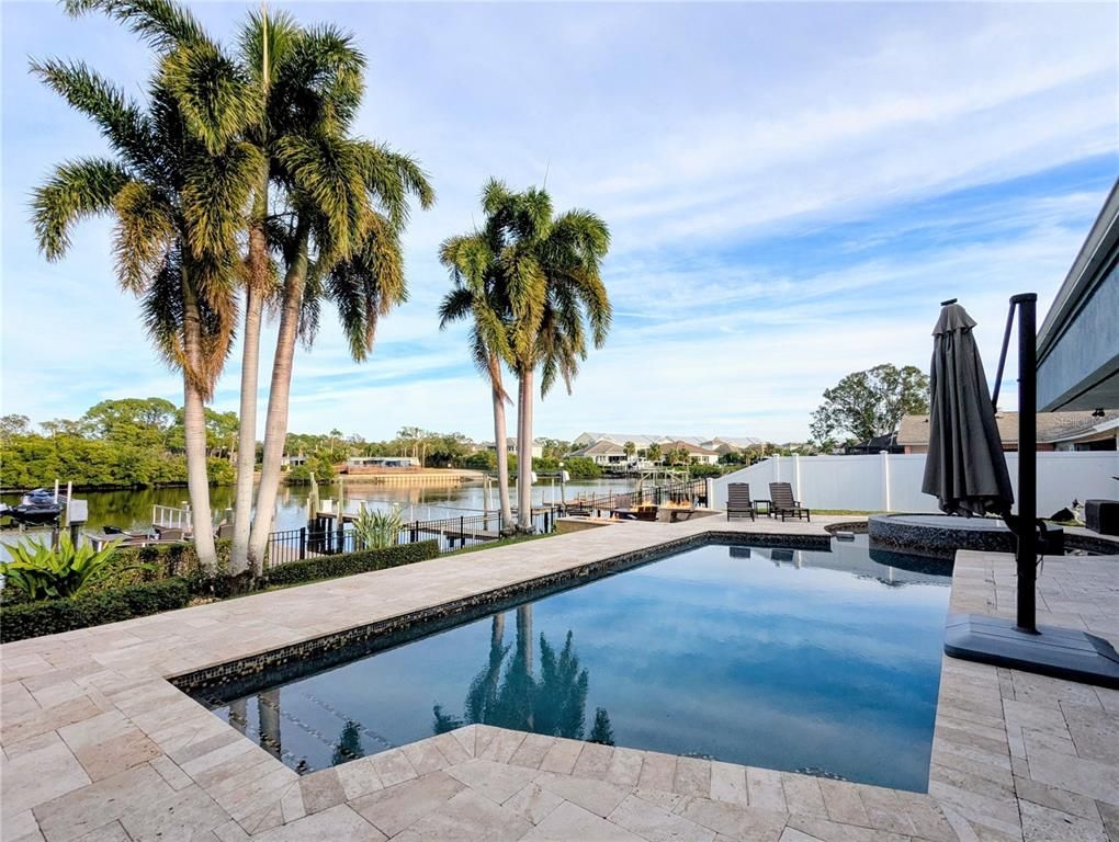 Exterior, Pool, Water