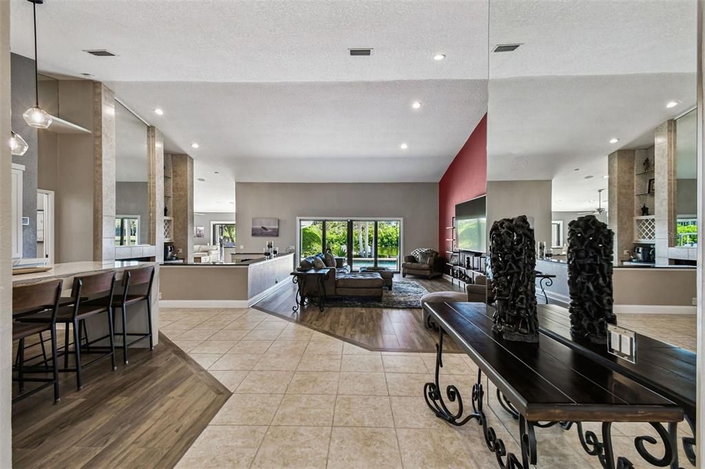 Interior, Living room, Pendant Lights, Recessed Lighting, Wood Texture Flooring