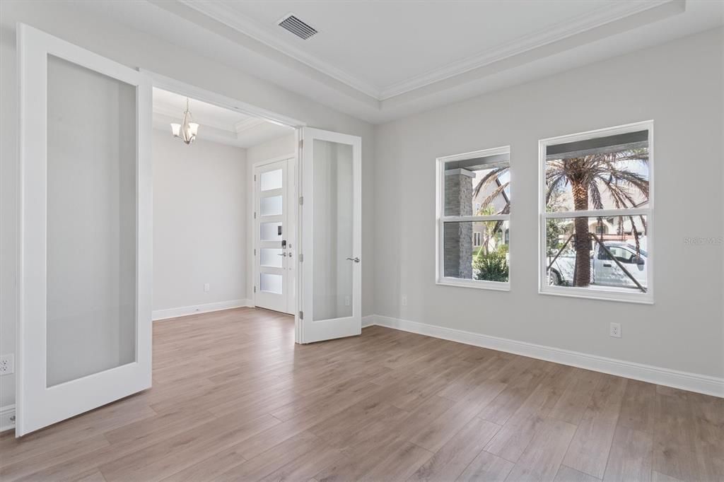 Chandelier, Empty room, Interior, Wood Texture Flooring