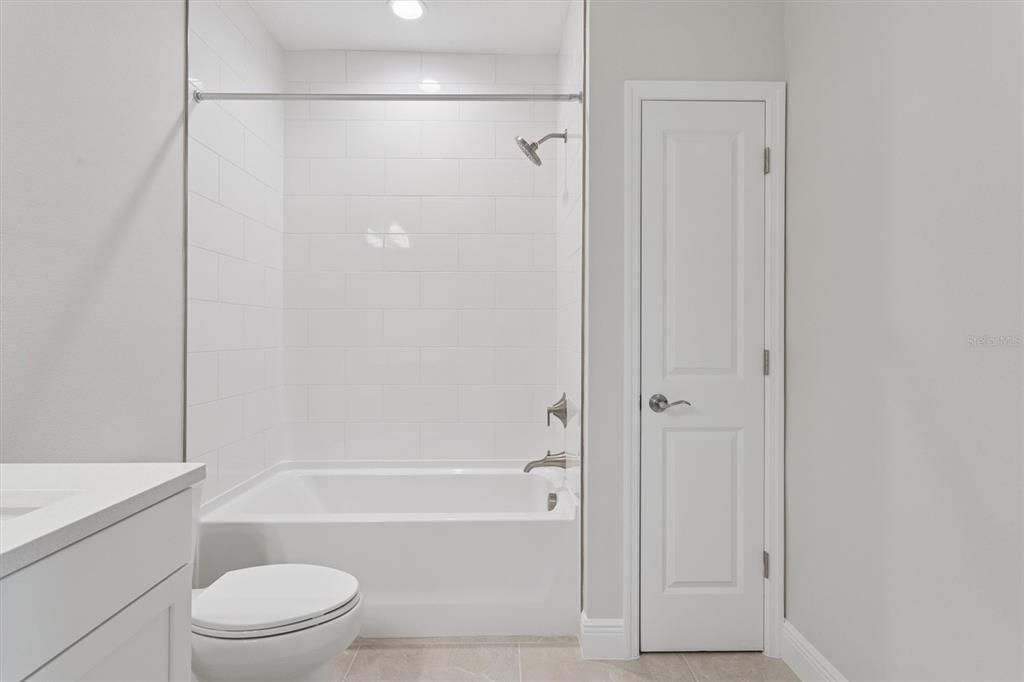Bathroom, Interior, Recessed Lighting