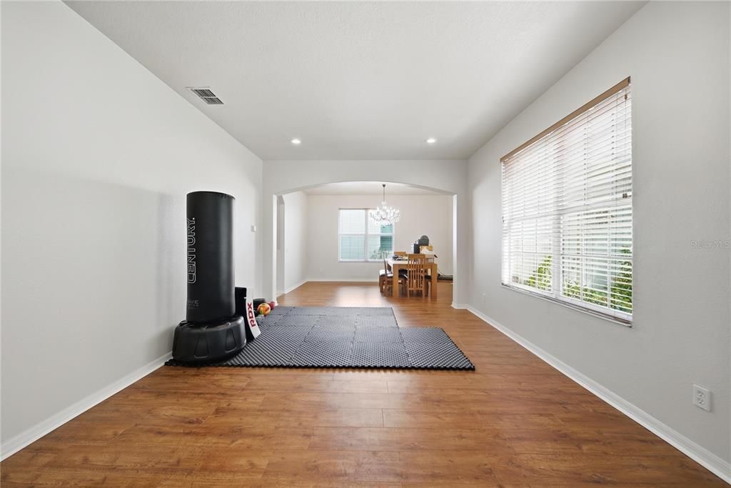 Chandelier, Dining room, Interior, Recessed Lighting, Wood Texture Flooring