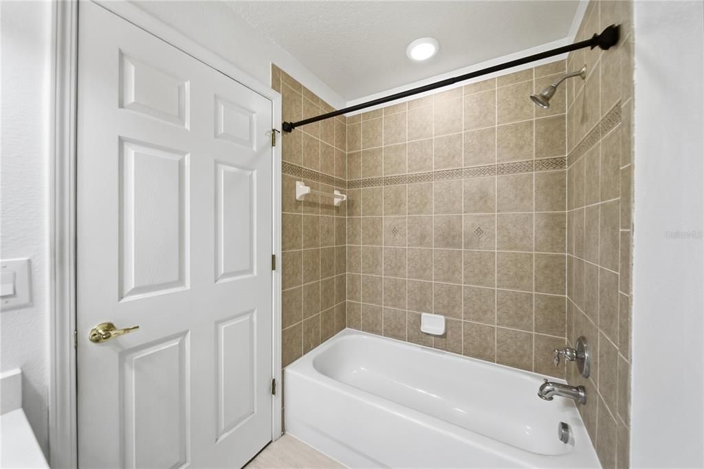 Bathroom, Interior, Recessed Lighting