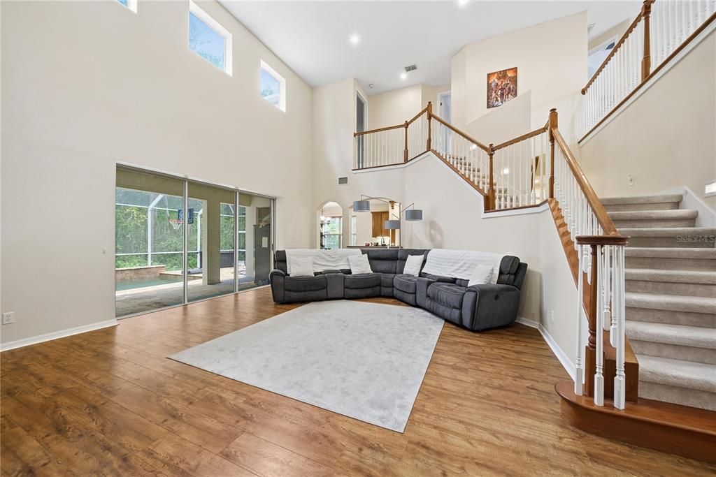 Interior, Living room, Recessed Lighting, Wood Texture Flooring