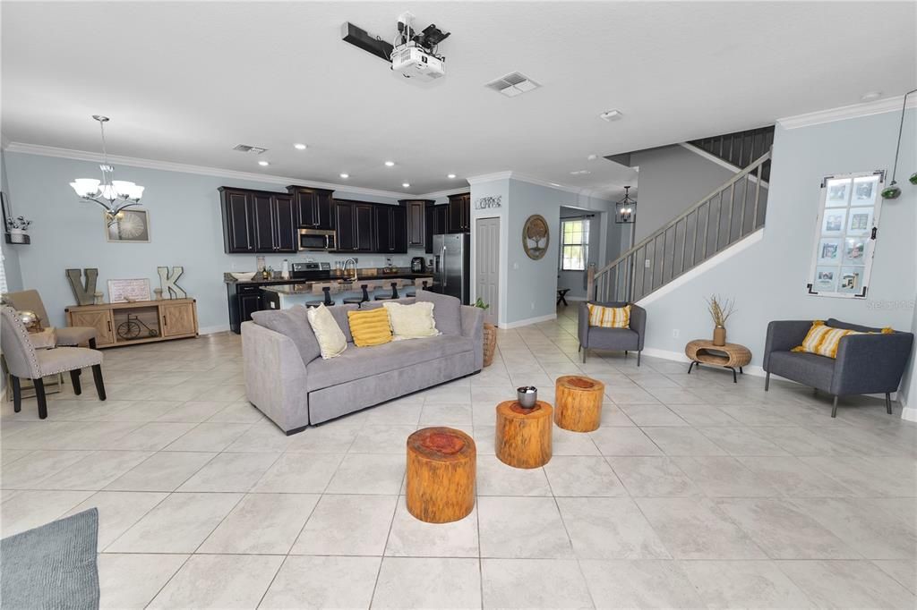 Chandelier, Dining room, Interior, Kitchen, Living room, Pendant Lights, Recessed Lighting, Stainless Steel Appliances