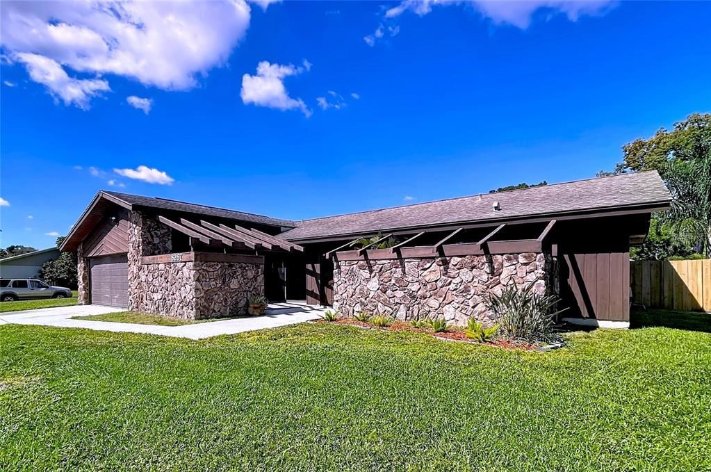 Backyard, Exterior