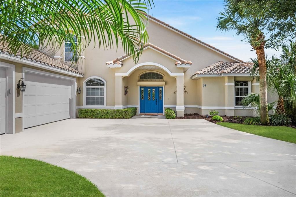 Attached, Exterior, Facade, Spanish Mediterranean