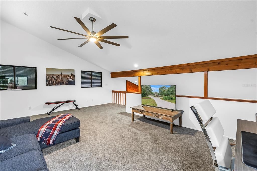 Fitness Equipment, Interior, Recessed Lighting, Wooden Beams