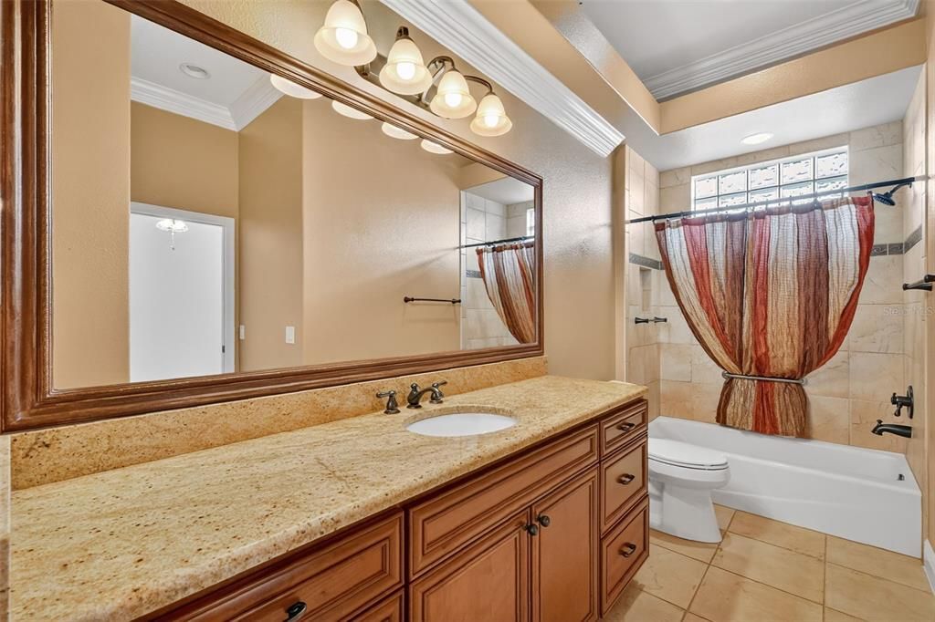 Bathroom, Interior, Recessed Lighting