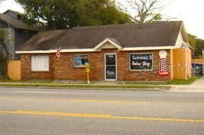 Exterior, Facade, Brick Facade, Cape Cod