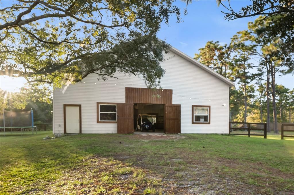 Backyard, Exterior