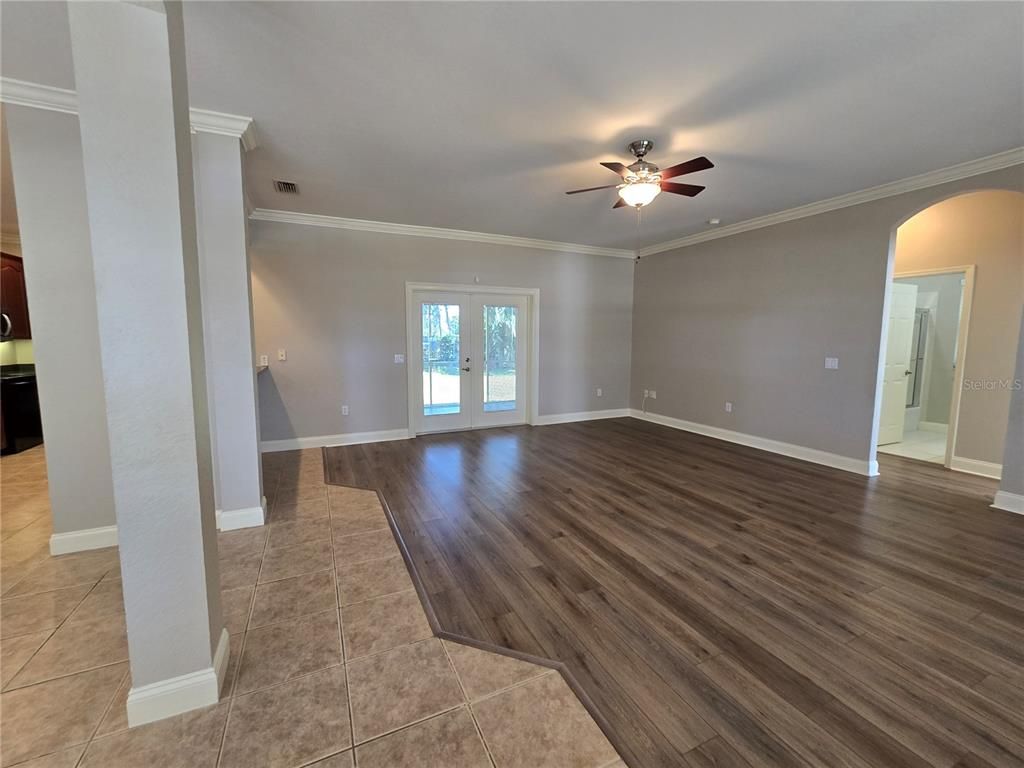 Empty room, Interior, Recessed Lighting, Wood Texture Flooring
