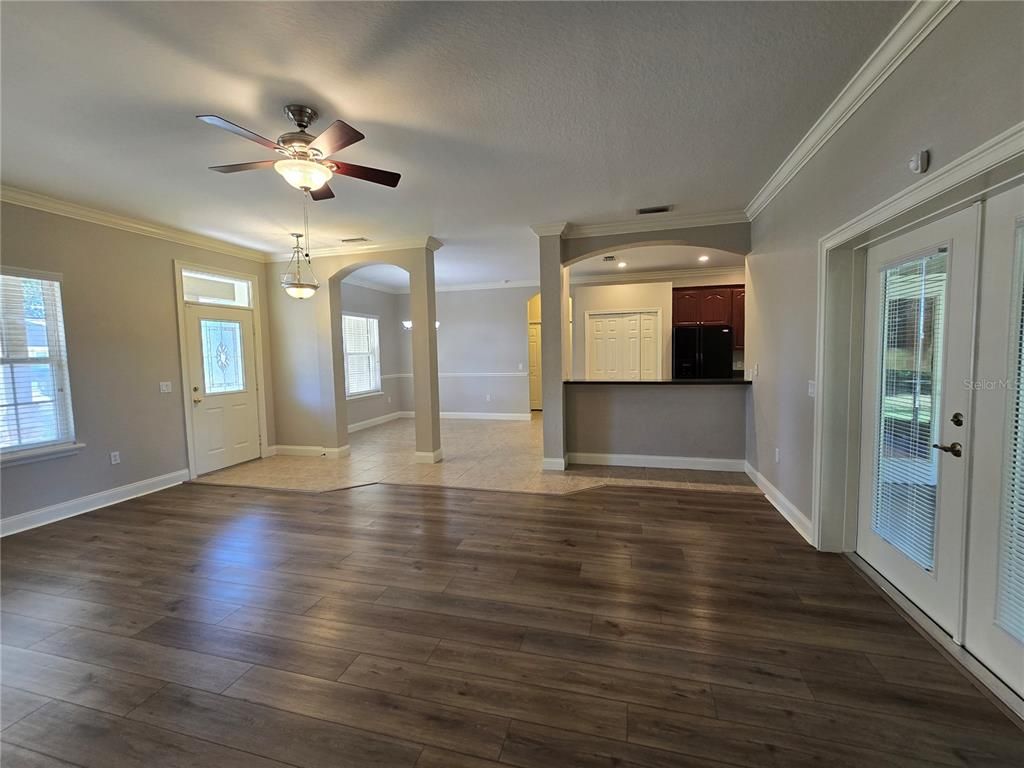 Empty room, Interior, Pendant Lights, Recessed Lighting, Wood Texture Flooring