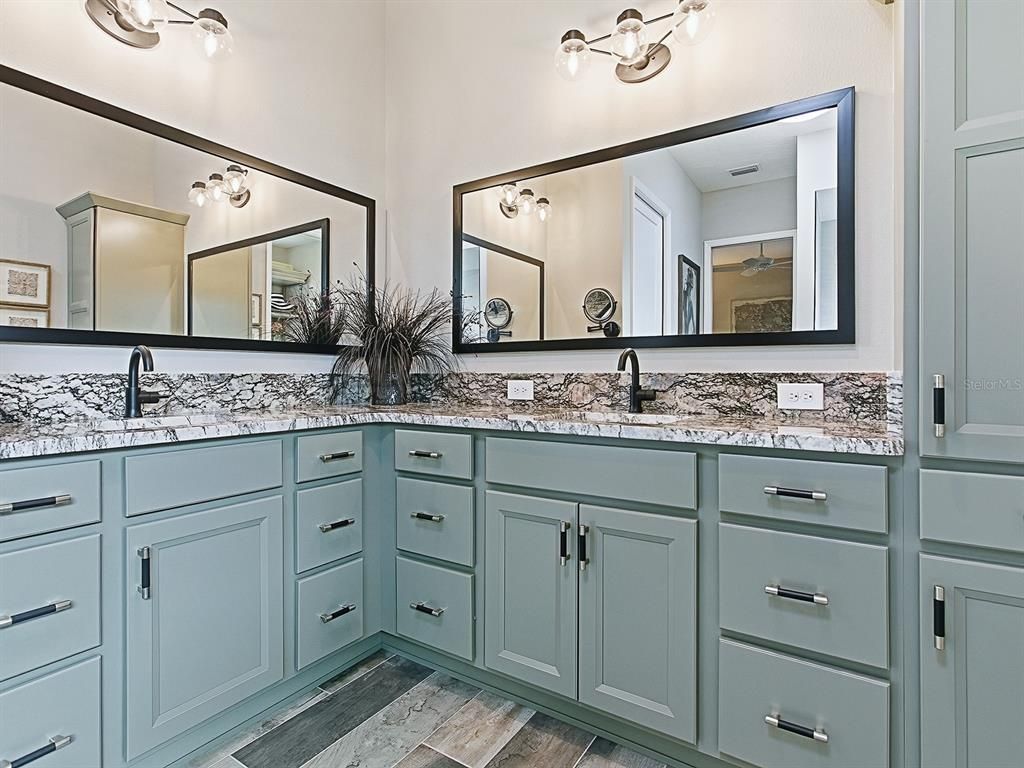Bathroom, Dual Sink Vanities, Interior, Wood Texture Flooring