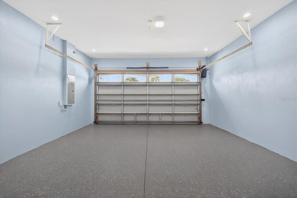 Garage, Interior, Recessed Lighting
