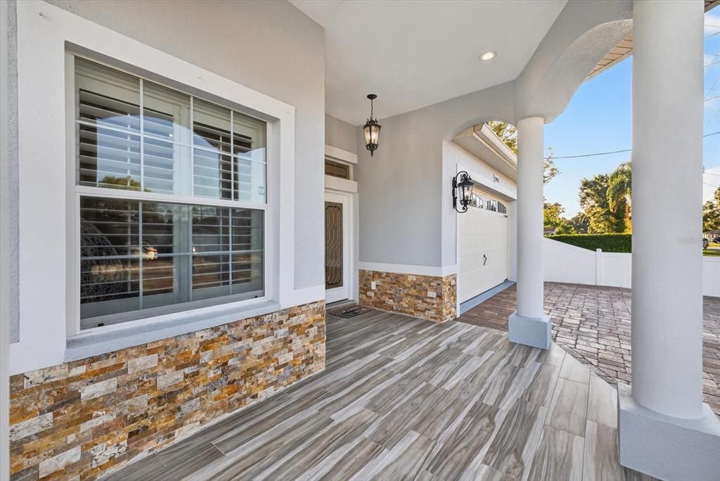 Exterior, Pendant Lights