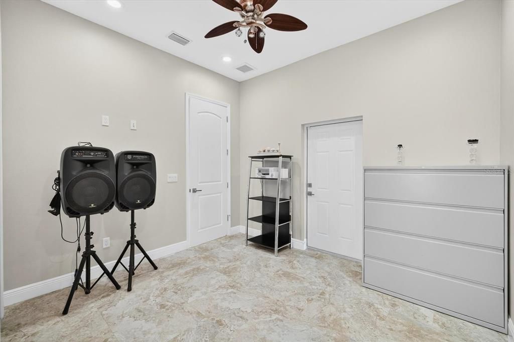 Interior, Recessed Lighting