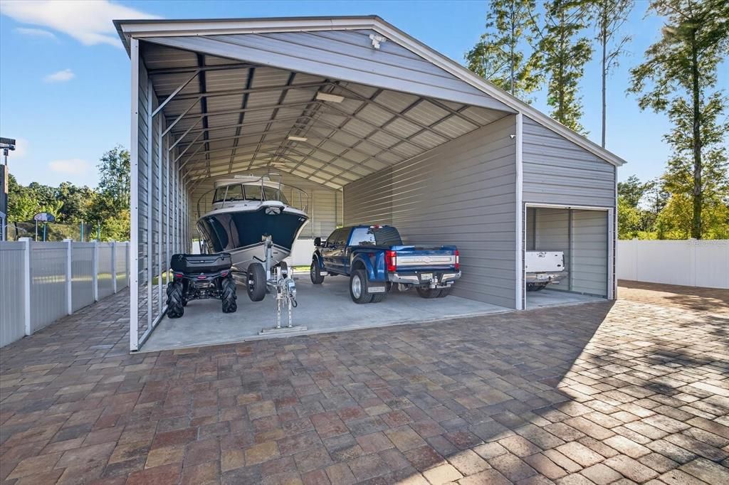 Detached Garage, Exterior