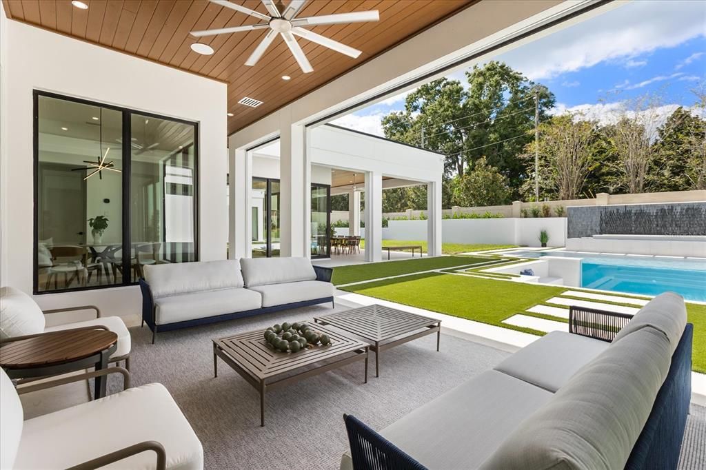 Exterior, Pool, Water