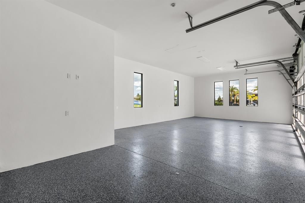 Garage, Interior