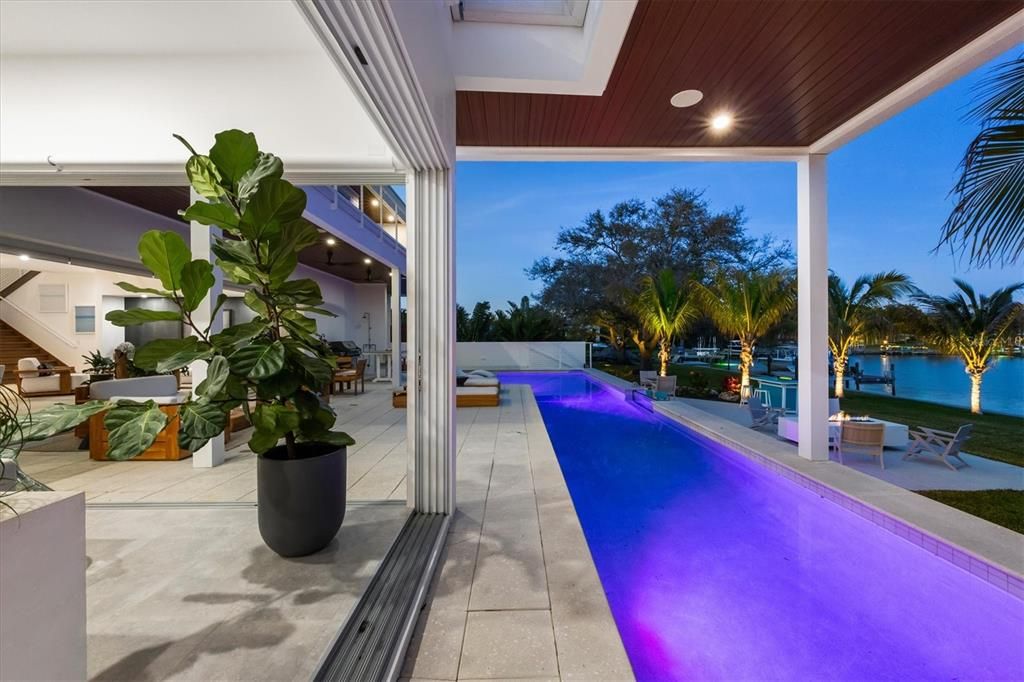 Exterior, Pool, Water