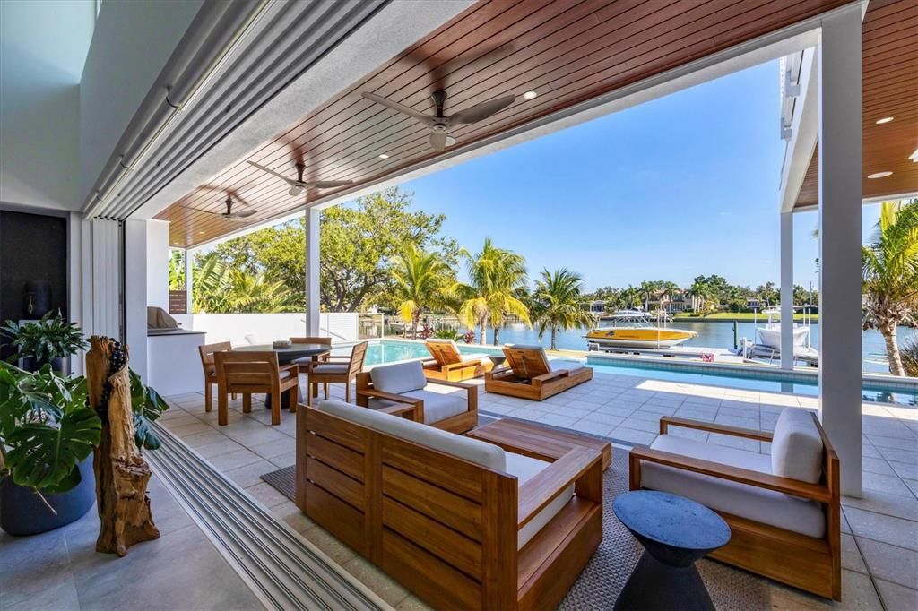 Exterior, Pool, Water