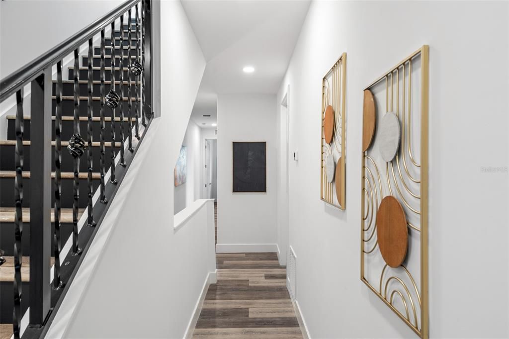 Interior, Recessed Lighting, Wood Texture Flooring