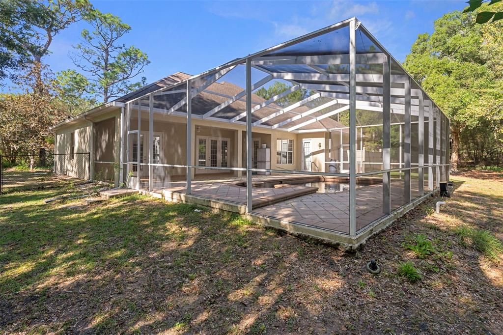 Backyard, Exterior