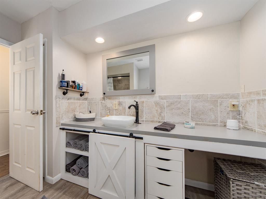 Bathroom, Dual Sink Vanities, Interior, Recessed Lighting, Wood Texture Flooring