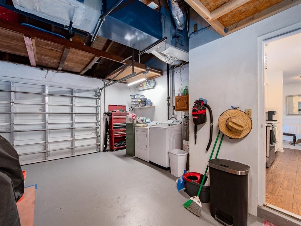 Garage, Interior, Washer, Wooden Beams, Wooden Ceilings