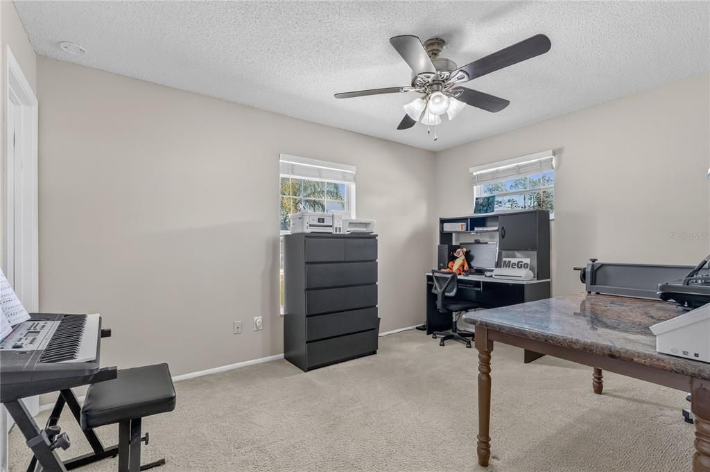 Home Office, Interior