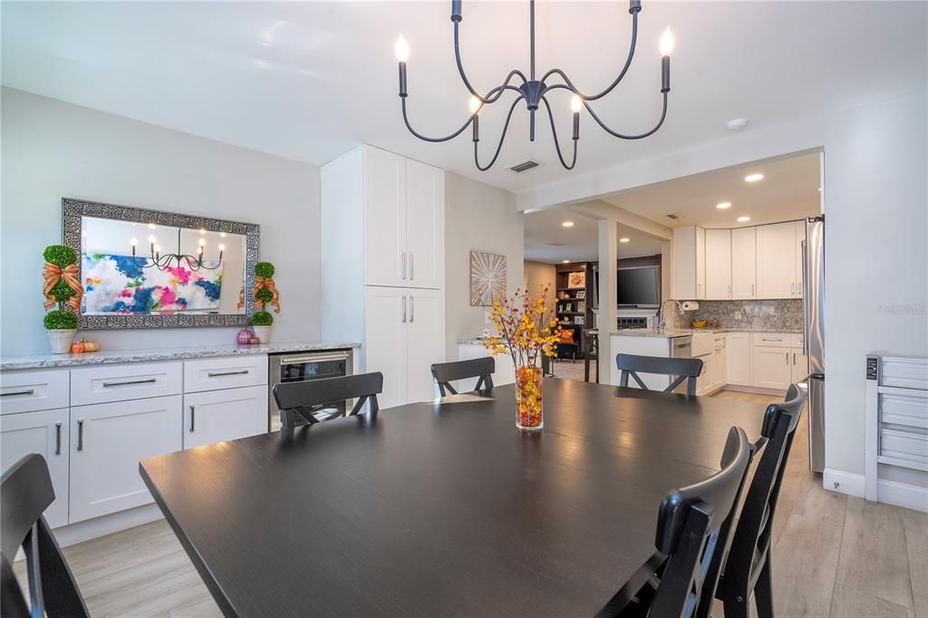 Chandelier, Dining room, Interior, Kitchen, Recessed Lighting, Wood Texture Flooring