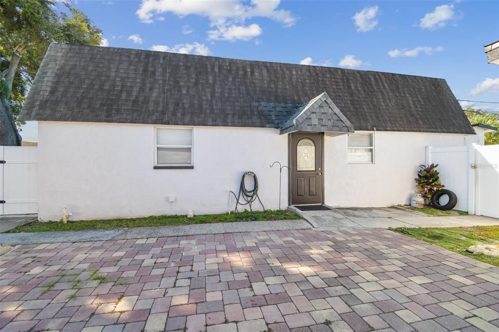 Exterior, Facade, Cape Cod