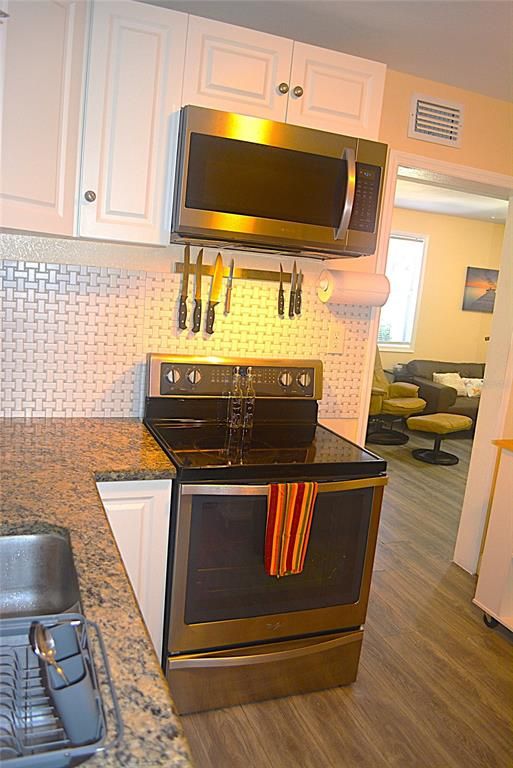 Interior, Kitchen, Living room, Wood Texture Flooring