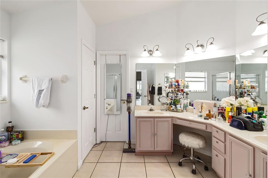 Bathroom, Dual Sink Vanities, Interior