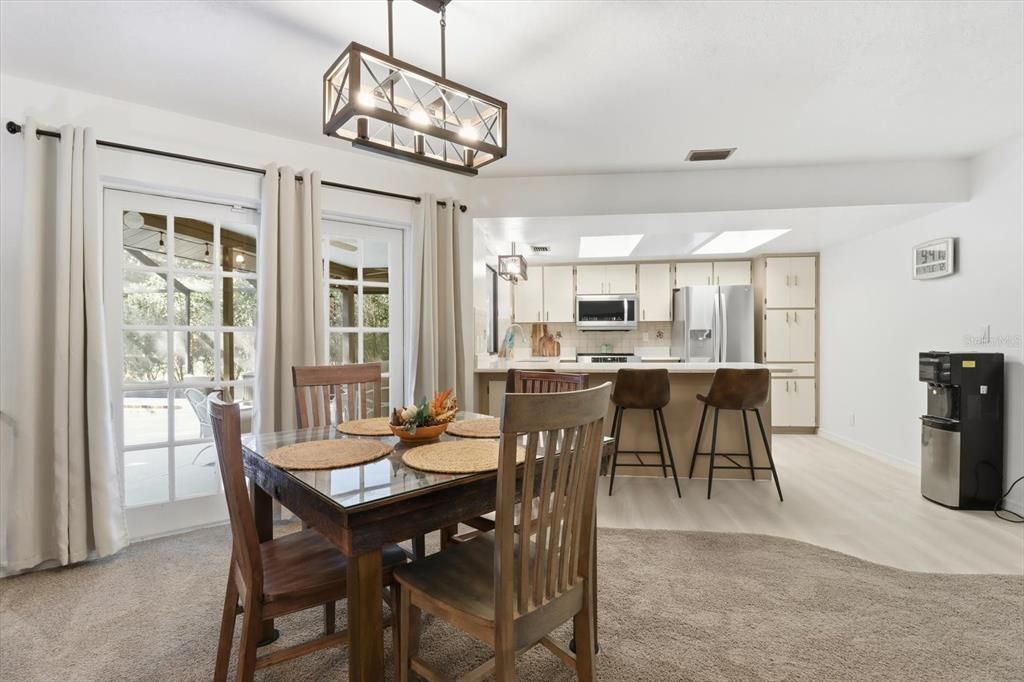 Dining room, Interior, Kitchen, Pendant Lights, Stainless Steel Appliances