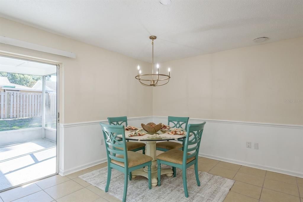 Chandelier, Dining room, Interior