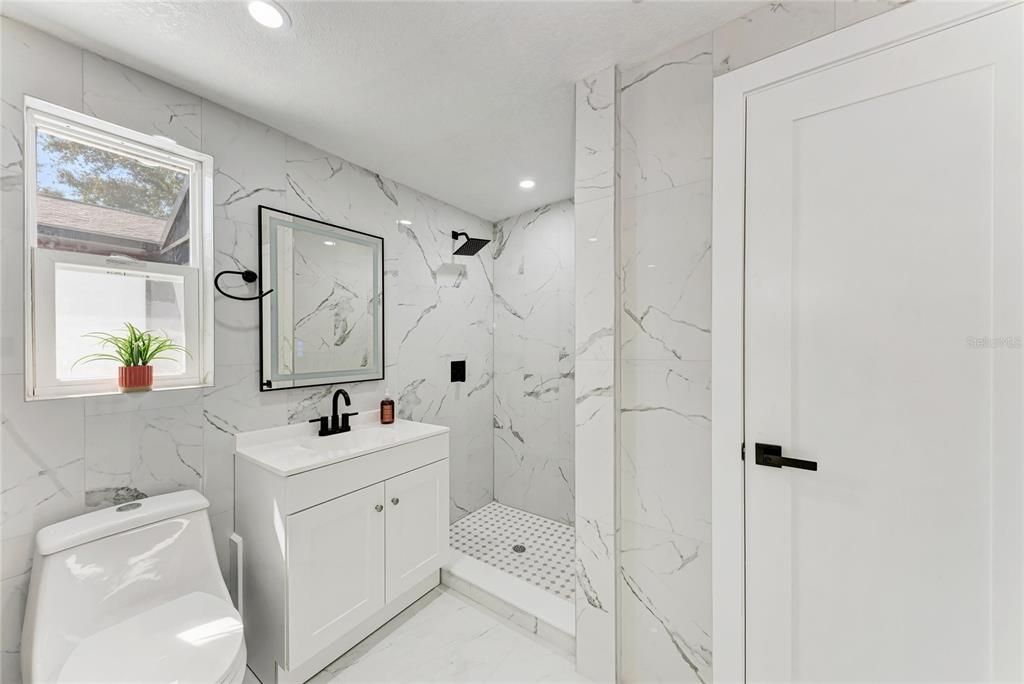Bathroom, Interior, Marble, Marble Walls, Recessed Lighting