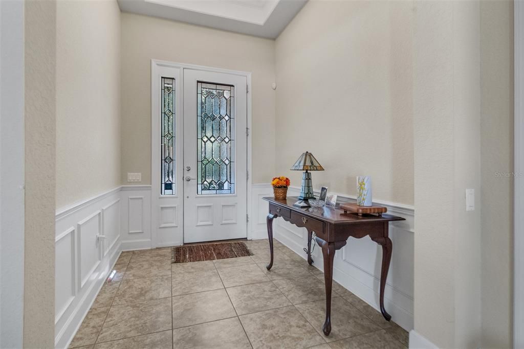 Home Office, Interior