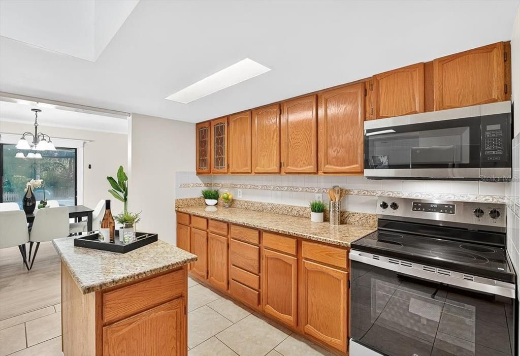 Dining room, Interior, Kitchen, Pendant Lights